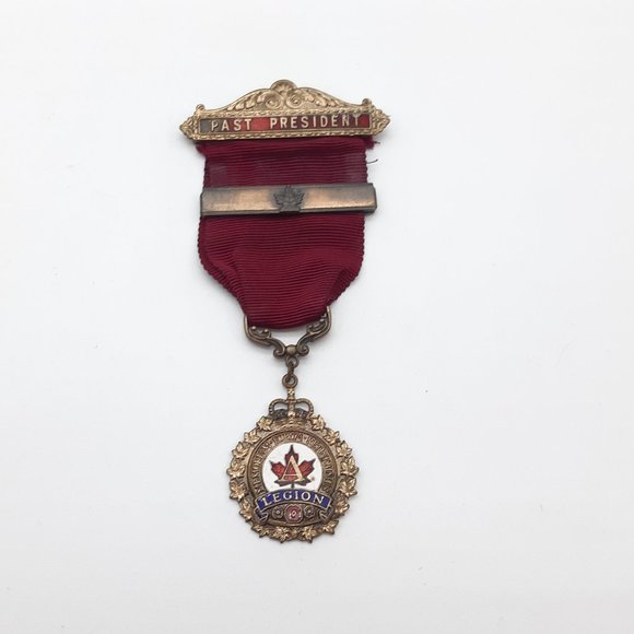 Royal Canadian Legion Medals -Past President - Picture 4 of 11